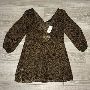 Express Animal Print V-Neck Top